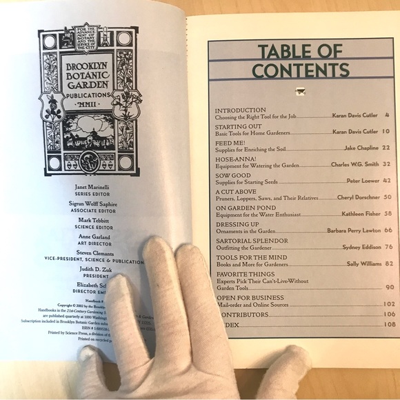 2 Gardening books from Brooklyn Botanic Garden. Each 112 pages. - Picture 7 of 14